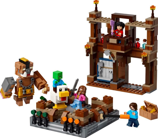 LEGO® Minecraft® Woodland Mansion Fighting Ring – 21272
